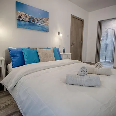 Bright 2 Bedroom 2 Bath Apartment Close To Sea St. Paul's Bay Exterior photo