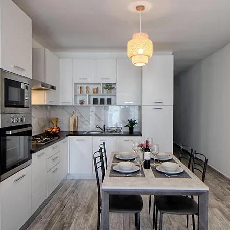 Bright 2 Bedroom 2 Bath Apartment Close To Sea St. Paul's Bay Exterior photo